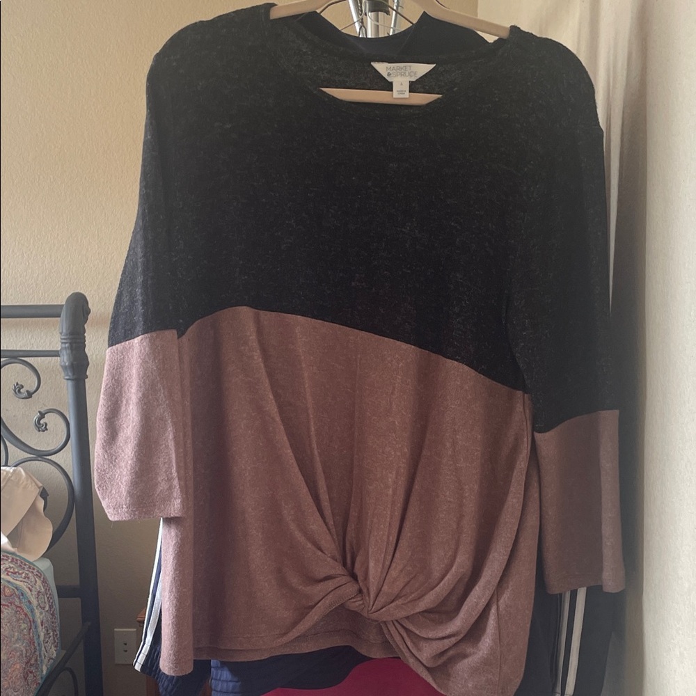 Market &Spruce  Black and Brown Long Sleeve Top